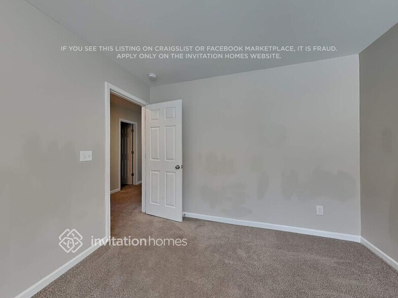 Building Photo - 4 Duck Pond Ct