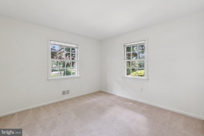 Building Photo - 3714 Carriage House Ct