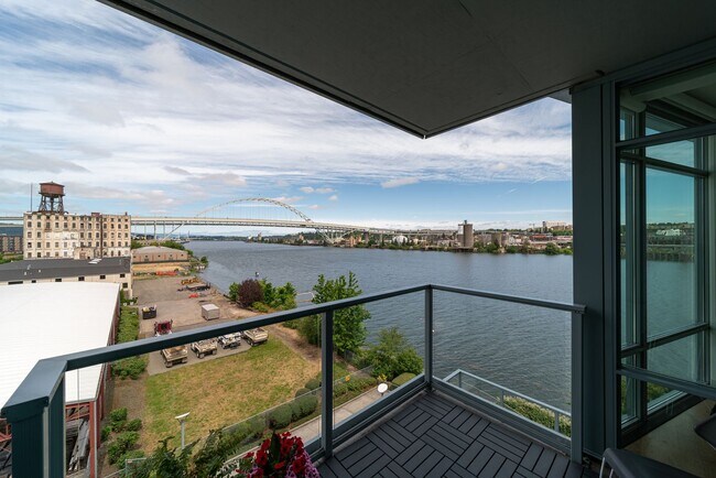 Building Photo - FULLY FURNISHED Waterfront Pearl Condo w/most utilities/2 parking spaces/most utilities