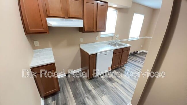 Building Photo - 1107 Hunt Ave