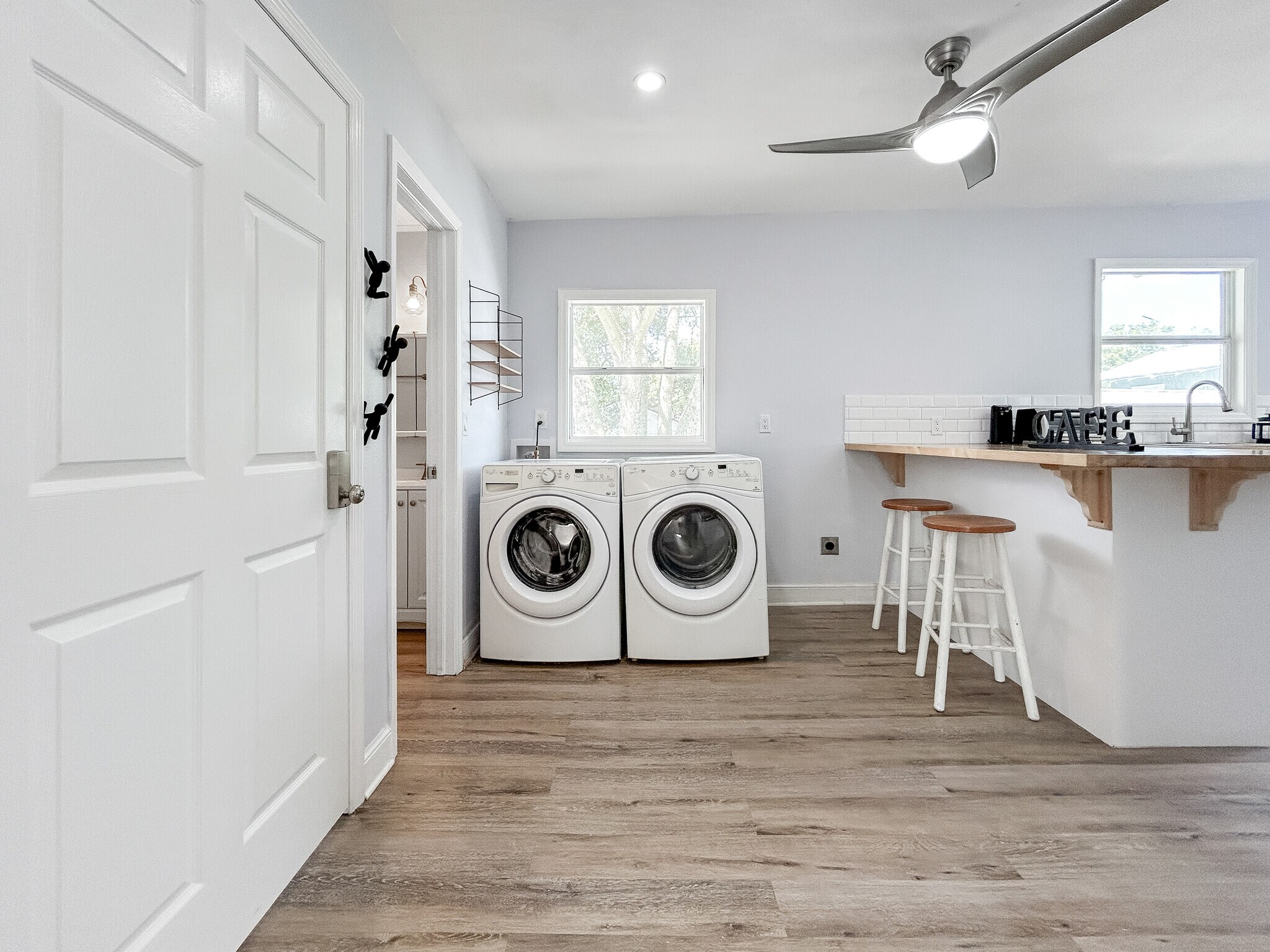 Laundry - 1307 E 17th Ave