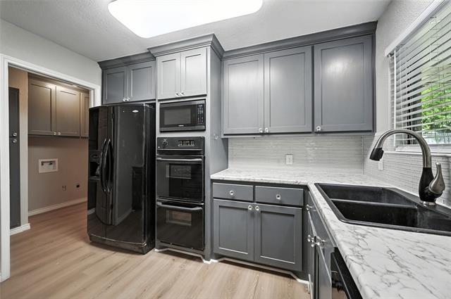 Building Photo - 2720 Trail Oak Ct