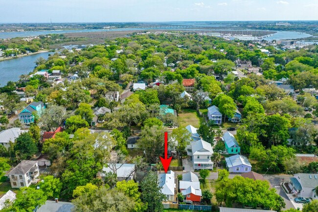 Building Photo - 90 De Haven St