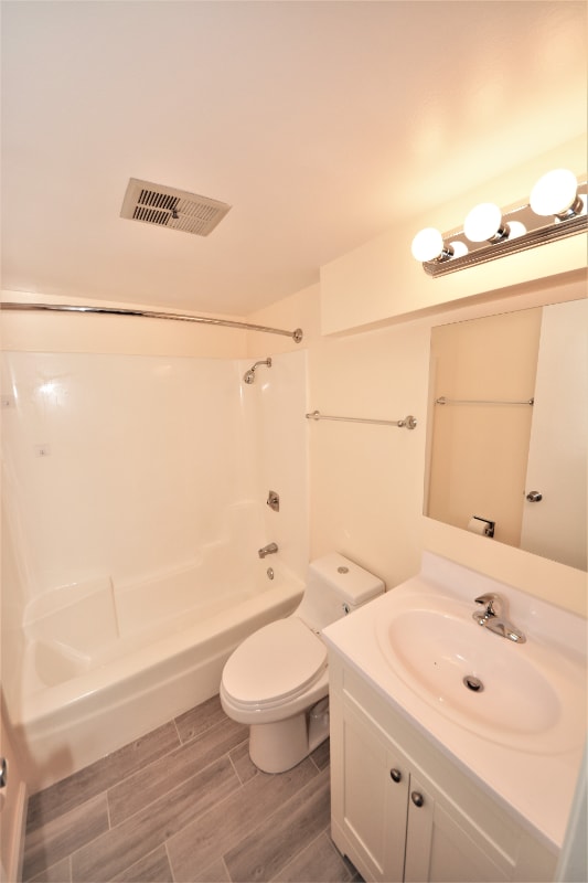 Building Photo - 7335 Tiffany Dr