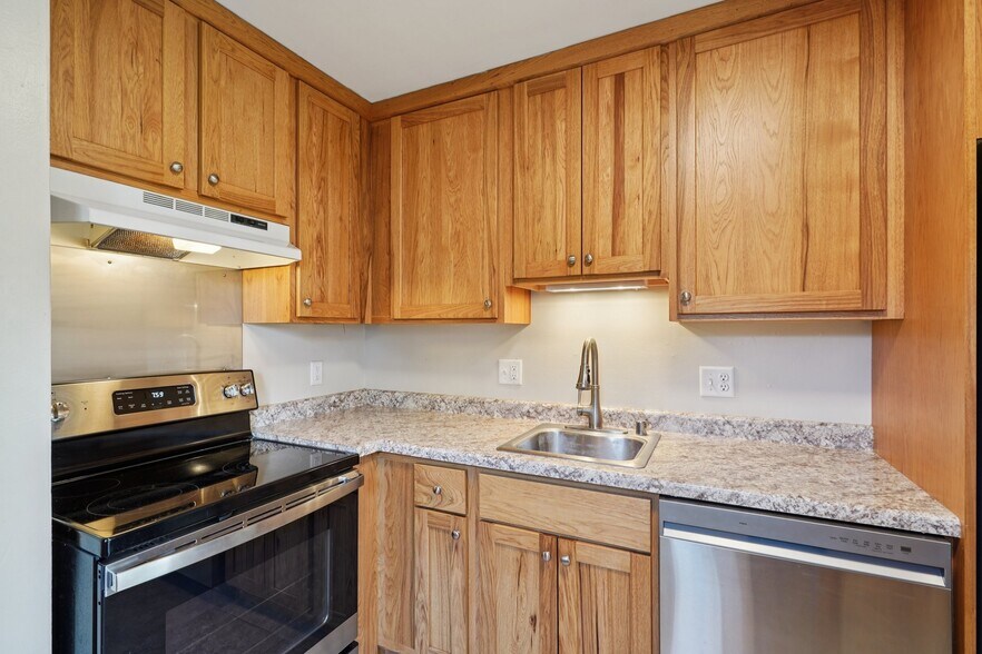 Building Photo - 1118 Lorraine Dr