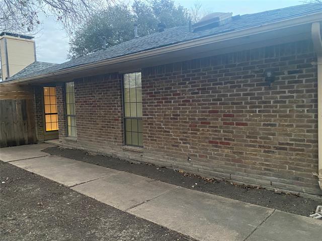 Building Photo - 3035 Allister St