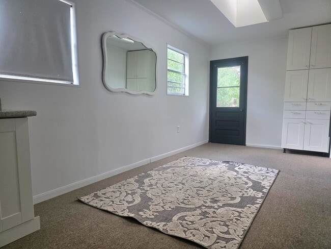 Building Photo - 1507 Village Green Ct