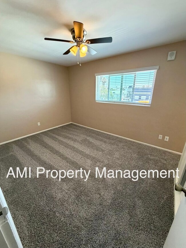 Building Photo - One Bedroom Close to Downtown!