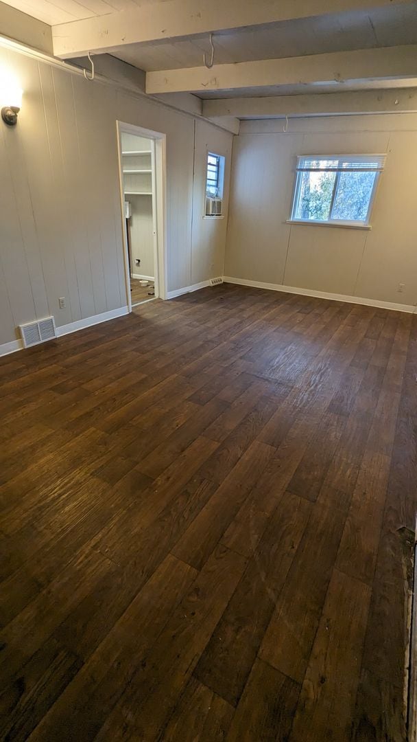 Building Photo - NICE THREE BEDROOM HOME ON NEARLY 1/3 ACRE FENCED YARD IN DENVER! AVAIL. DEC. 1st!