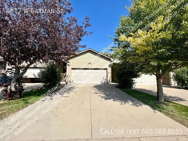 Building Photo - 4812 W Cayman St