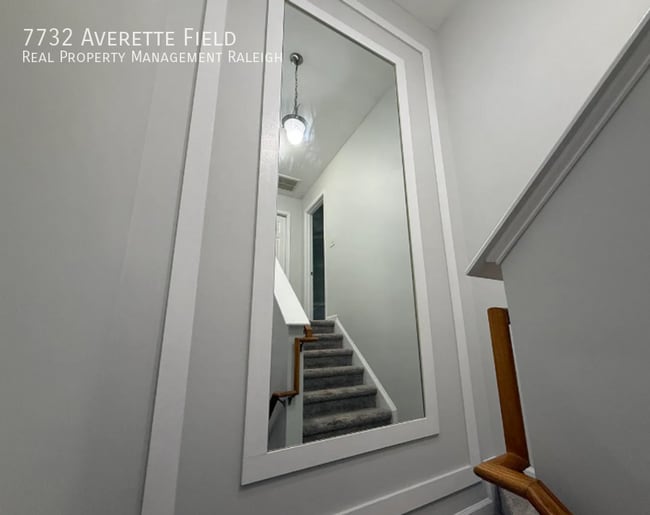 Building Photo - 7732 Averette Field Dr