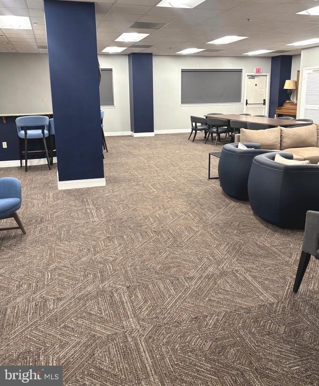 Building Photo - 1211 S Eads St