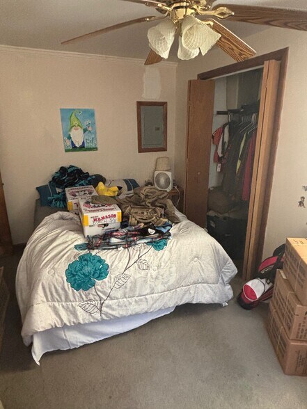 Building Photo - 117 Short St