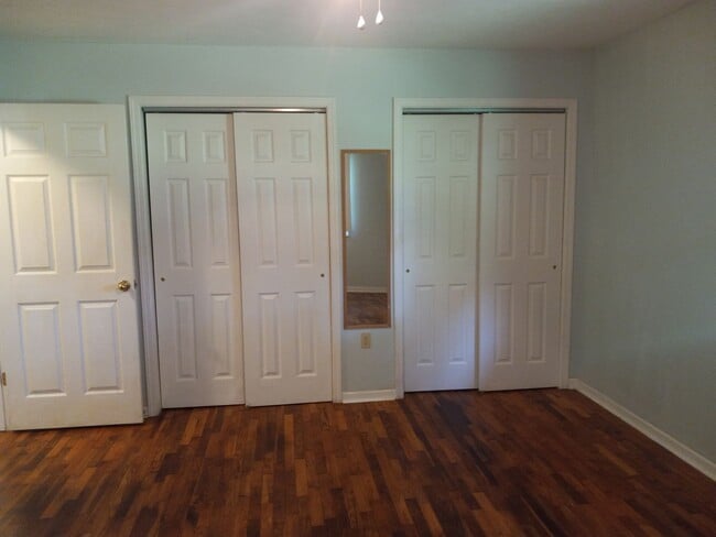 Building Photo - Three Bed, One Bath Brick Ranch in Benton ...