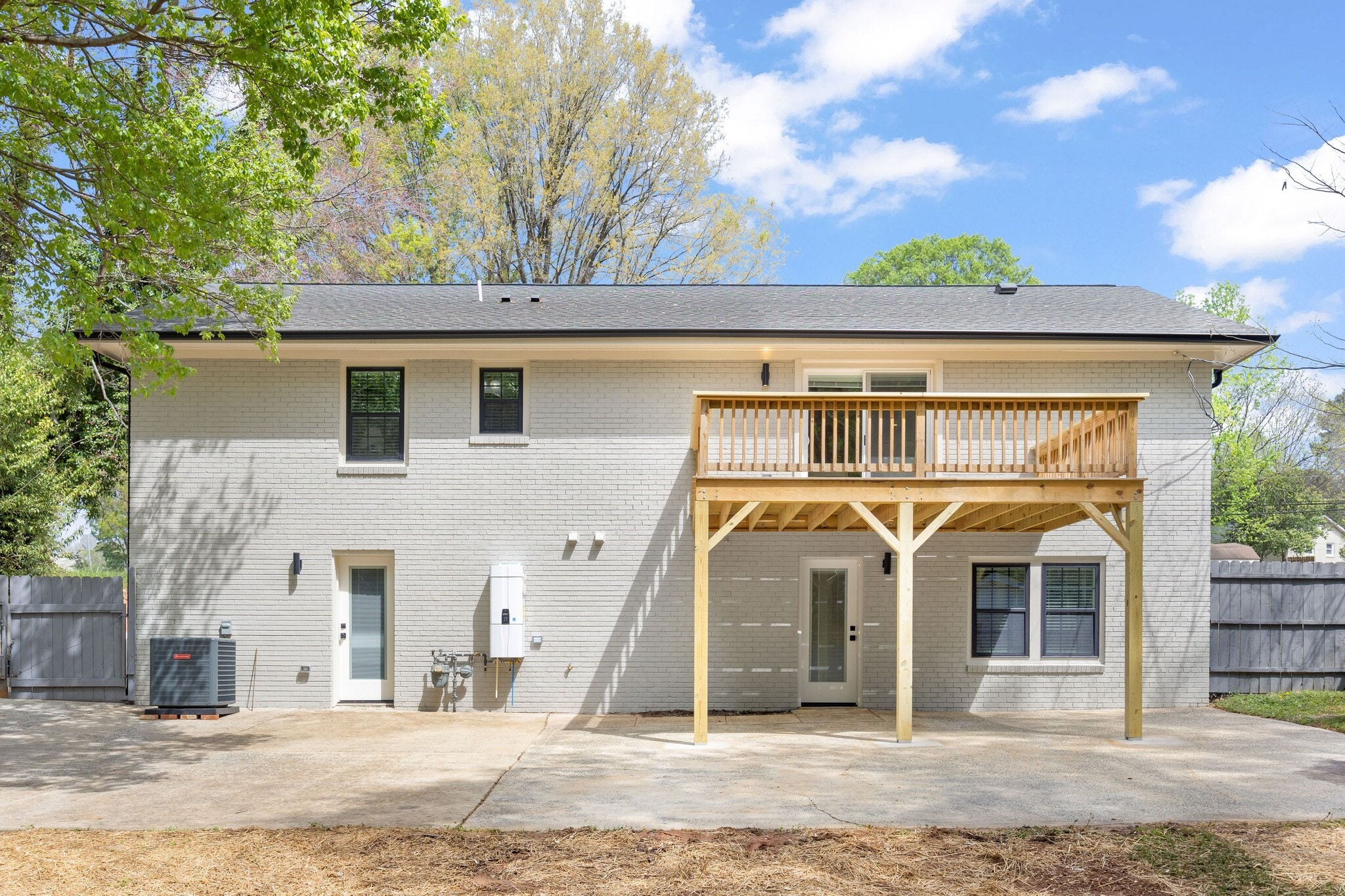 Building Photo - 2000 Kilborne Dr
