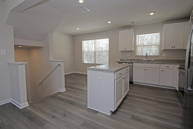 Building Photo - 2878 Orchard Ln