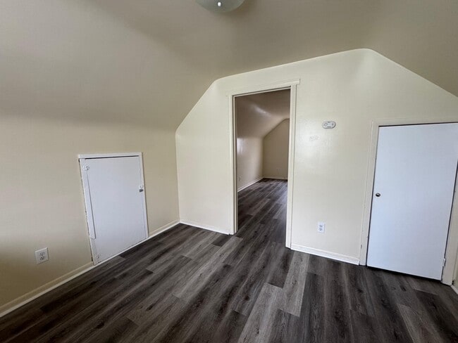 Building Photo - 14824 Myola Ave