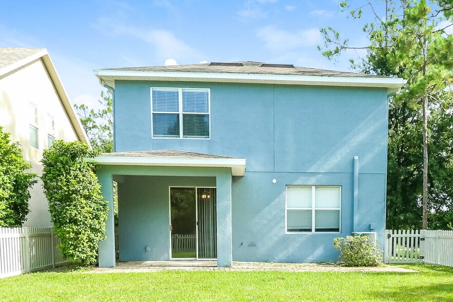 Building Photo - 7926 Citrus Blossom Dr