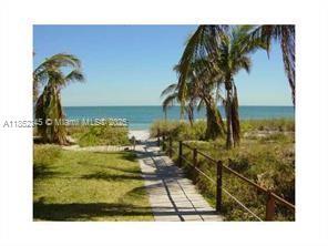 Building Photo - 881 Ocean Dr