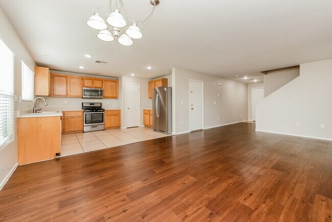 Building Photo - 4268 Perfect Drift St