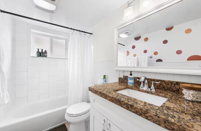 Building Photo - 3351 NW 67th St