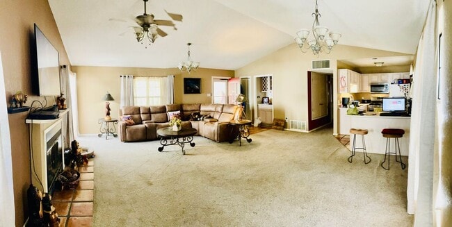 Building Photo - 213 White Mountain Meadows Dr