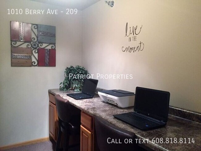 Building Photo - 1010 Berry Ave