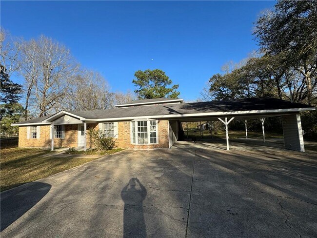 Building Photo - 7445 Bowers Ln