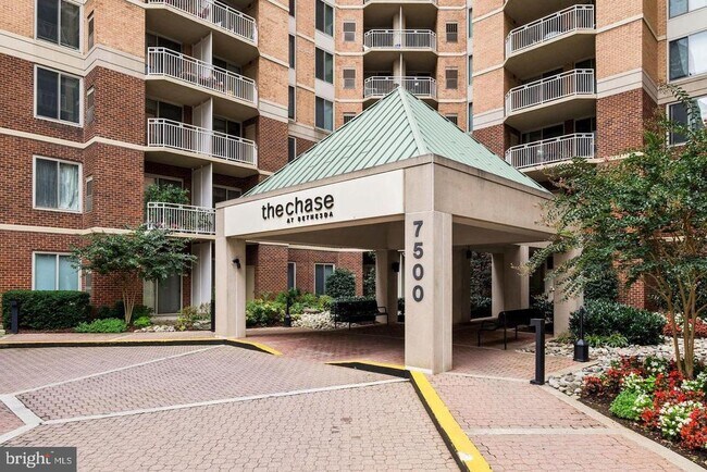 Primary Photo - 7500 Woodmont Ave