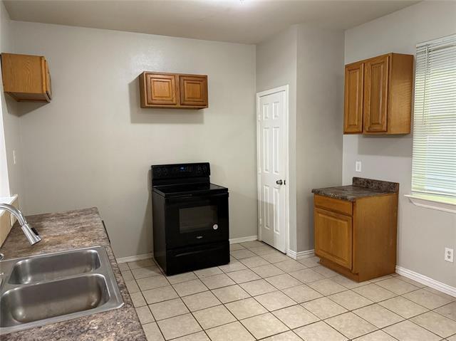 Building Photo - 1823 Smoke Tree Ln