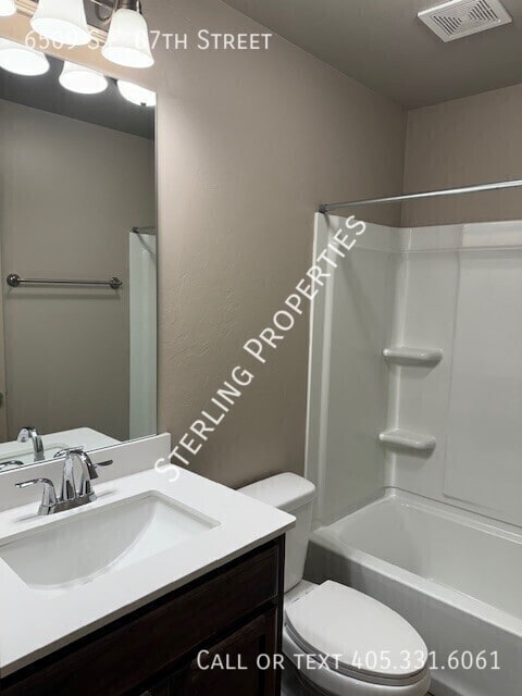 Building Photo - 6509 SE 87th St