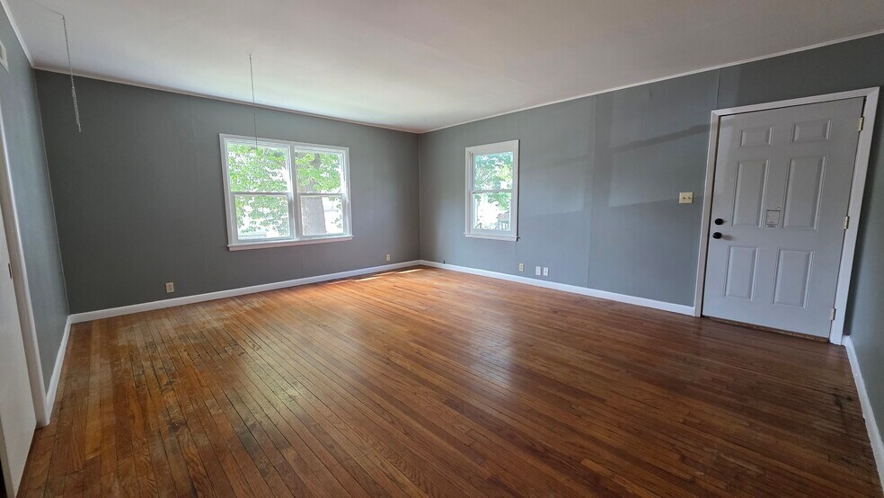 Living room - 1817 E Ave NE