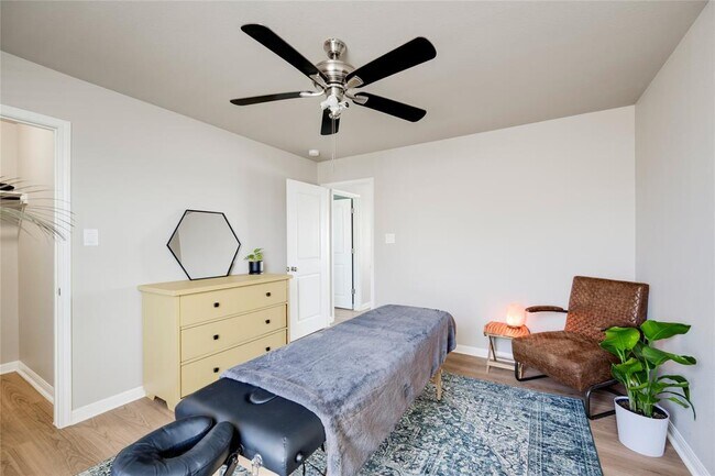 Building Photo - 709 Tinton Falls Ln