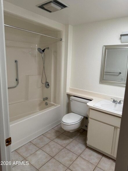 Building Photo - 10833 W Santa Fe Dr