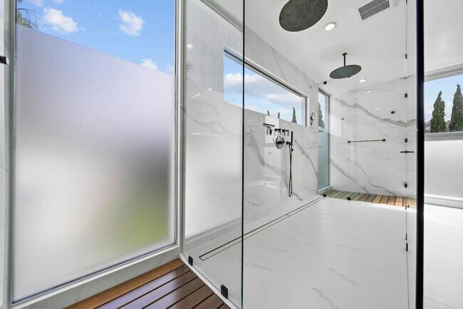 Building Photo - 7713 Esterel Dr