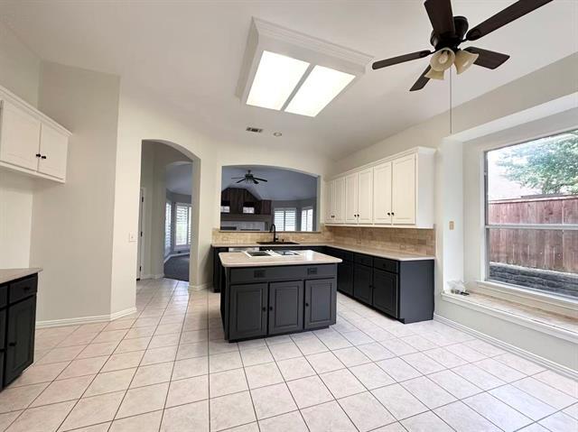 Building Photo - 6108 Autumn Point Dr