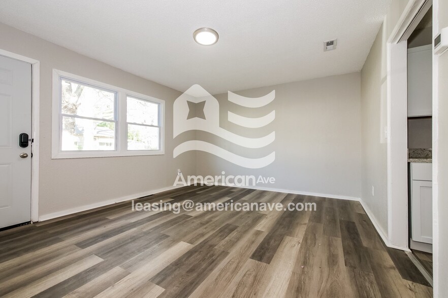 Building Photo - 3715 Mersington Ave