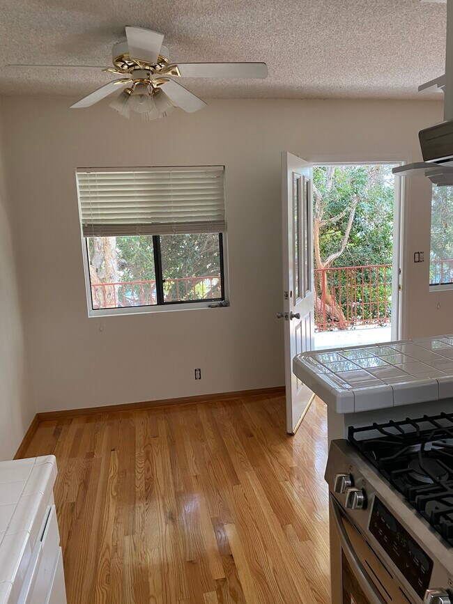 View from kitchen towards front door - 1739 Washington Way