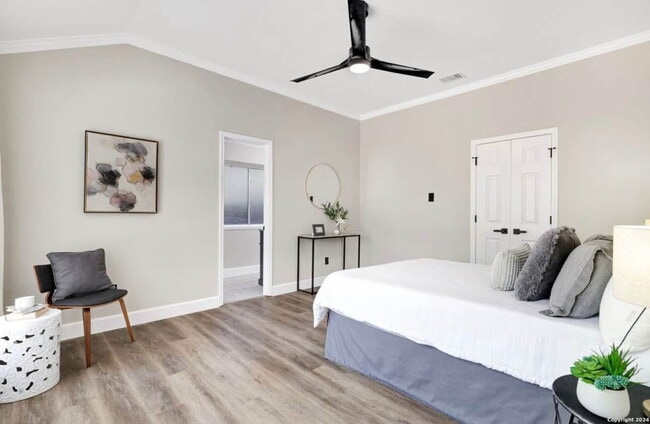 Building Photo - "Charming 4-Bedroom Home with Elegant Gran...