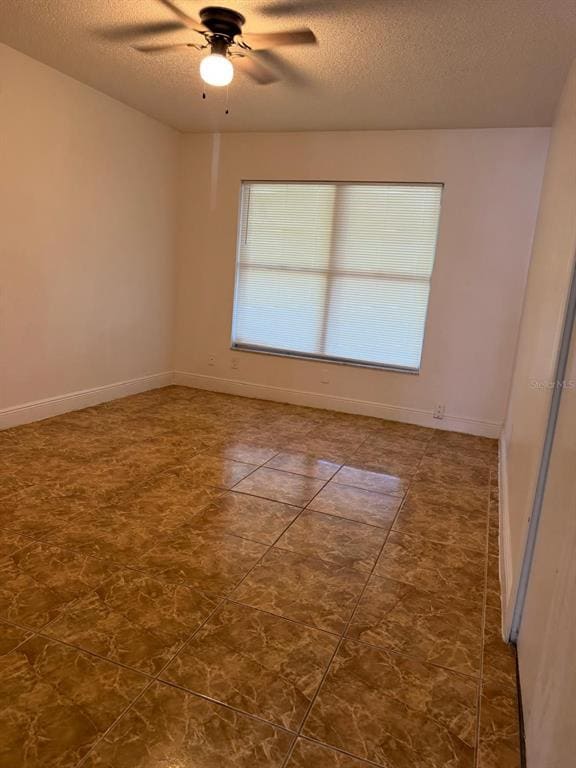 Building Photo - 3108 E Tower Ct