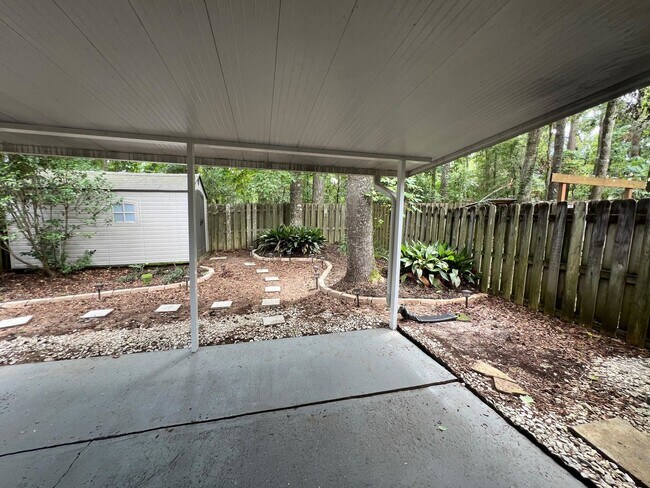 Building Photo - 3007 Richview Park Cir W