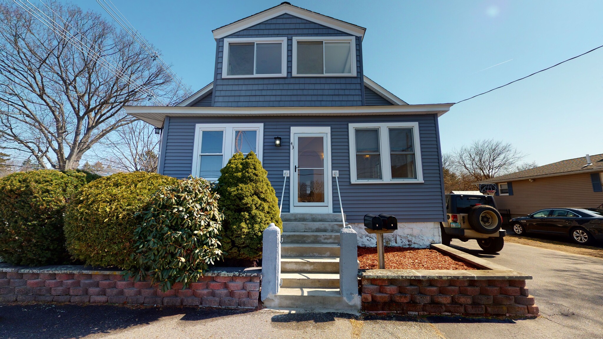 Building Photo - 43 Edgewater Ave
