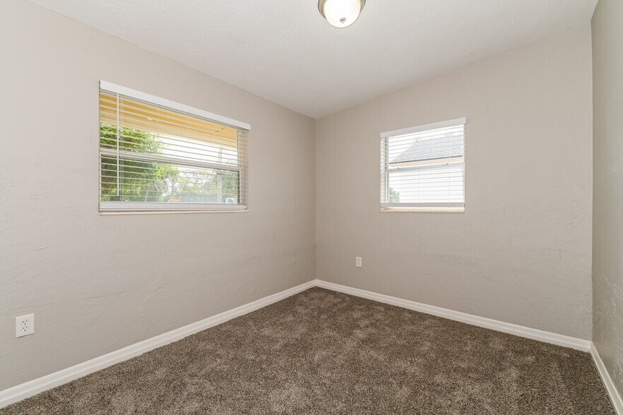 Building Photo - 1412 Brookhill Dr