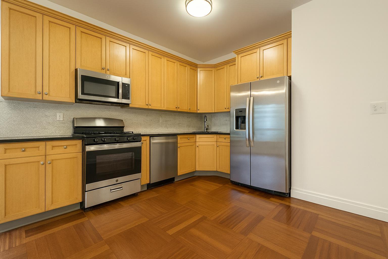 Building Photo - 611 W 137th St