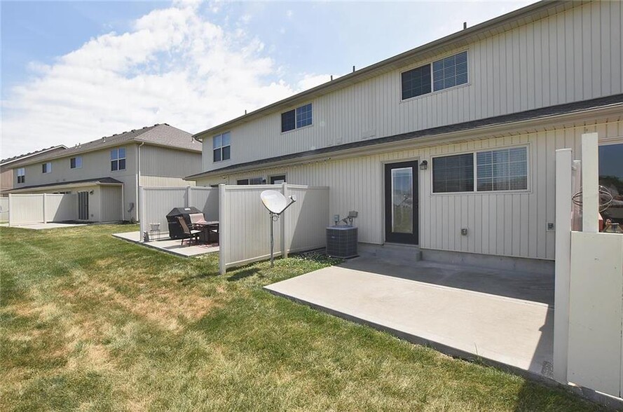 Primary Photo - 12304 NW Fox Creek Drive