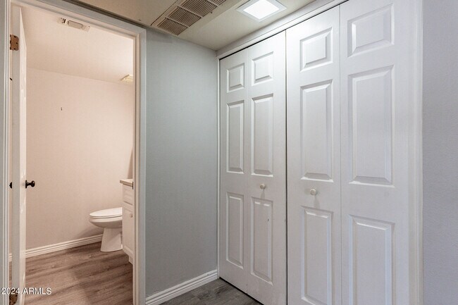 Building Photo - 5110 N 31st Way