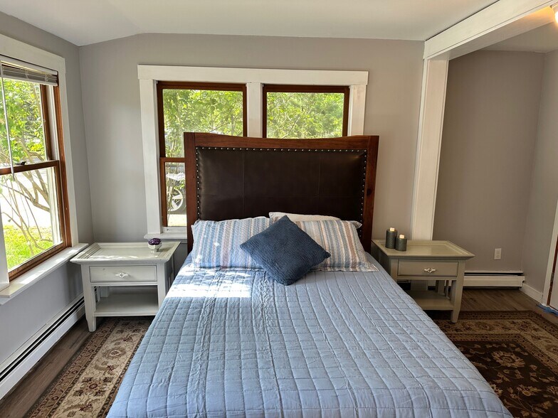 Building Photo - 6 Hill Rd