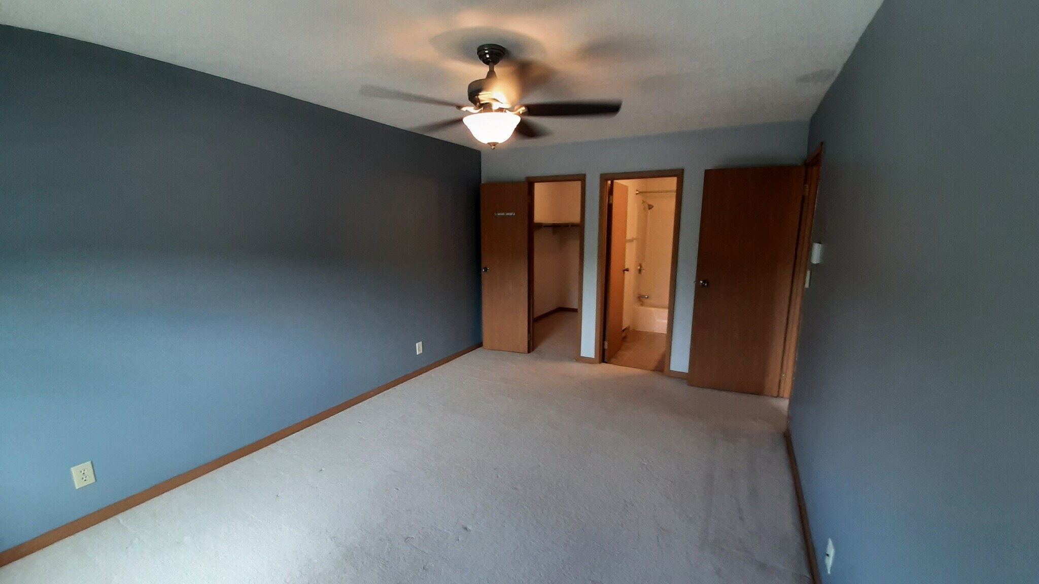 Building Photo - 2541 Neil Armstrong Dr