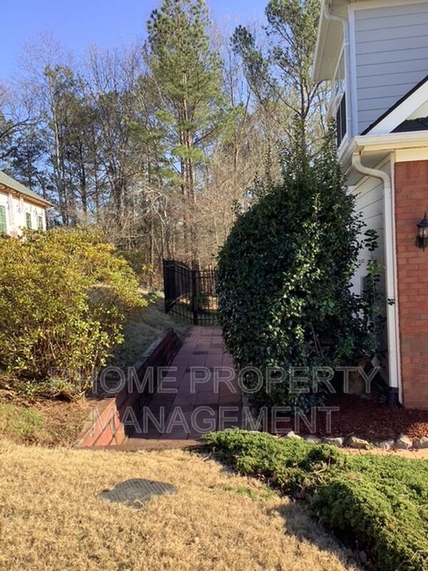 Building Photo - 4510 Greycliff Pointe