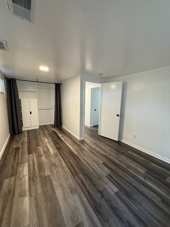 Building Photo - 3833 W Quigley Dr